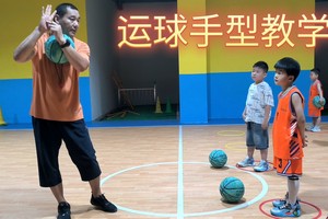 小孩篮球训练方法视频